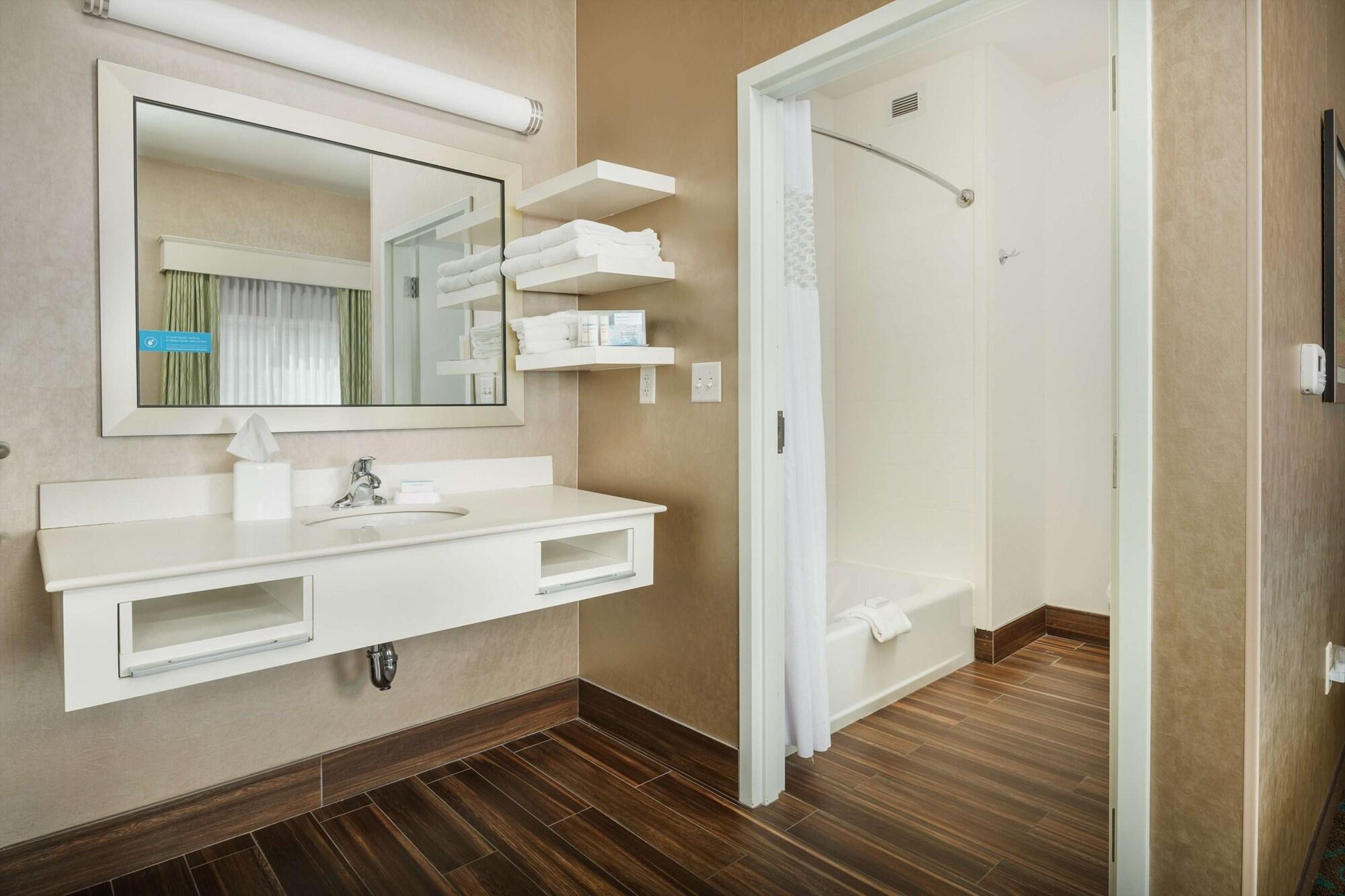 Hampton Inn & Suites Portland/Hillsboro-Evergreen Park Zewnętrze zdjęcie
