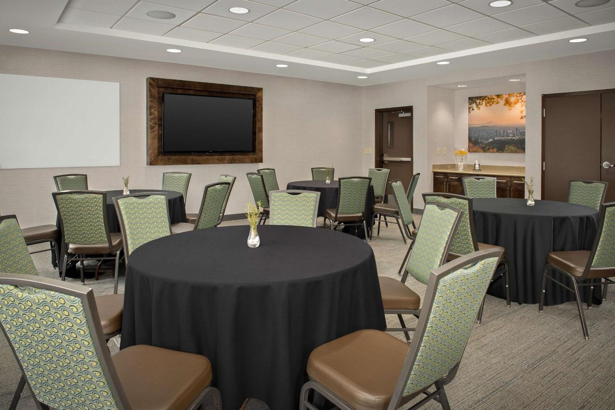 Hampton Inn & Suites Portland/Hillsboro-Evergreen Park Zewnętrze zdjęcie